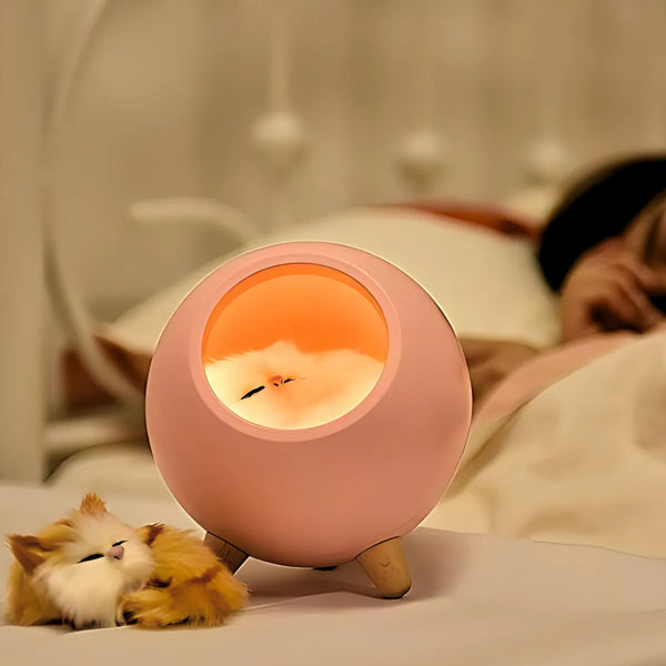 Luminária de Mesa Noturna Gatinho de Pelúcia: Iluminação Aconchegante e Charmosa para Quartos Infantis e Decoração com Toque Lúdico